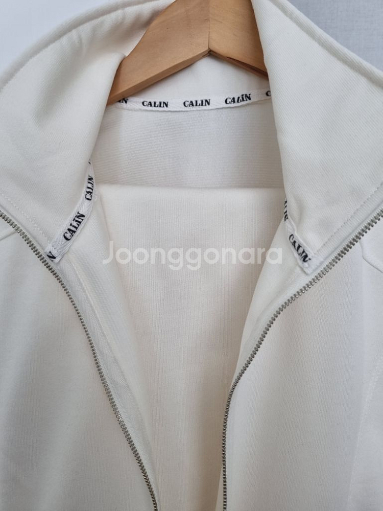 꺌랑 블랙라벨 애슬레저 트레이닝셋업 아이보리--1
