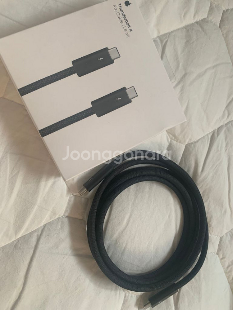 애플 정품 썬더볼트4 pro 케이블 (1.8m)--1