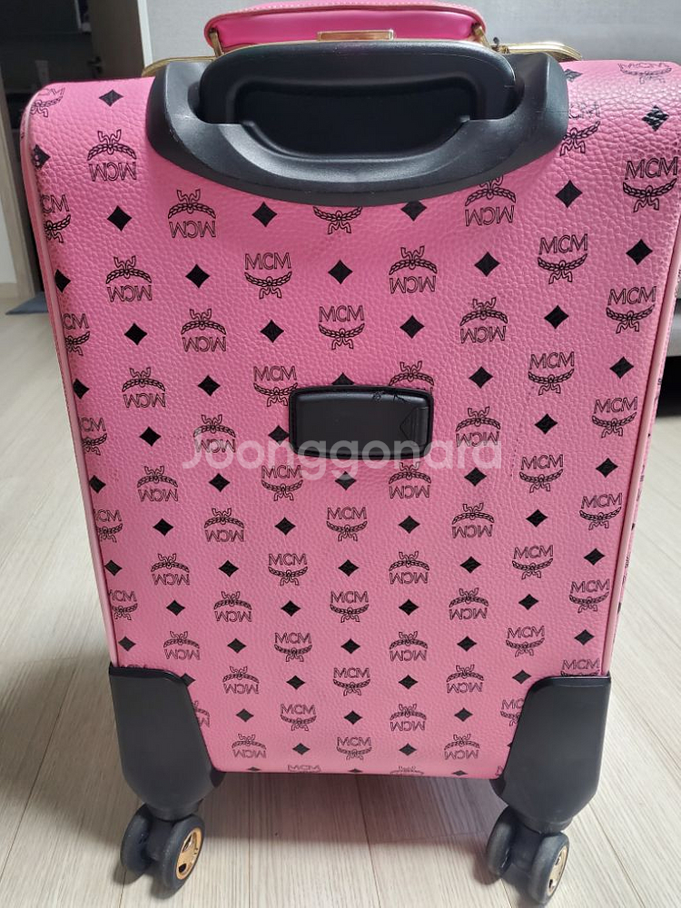 MCM 여행캐리어 20인치--1