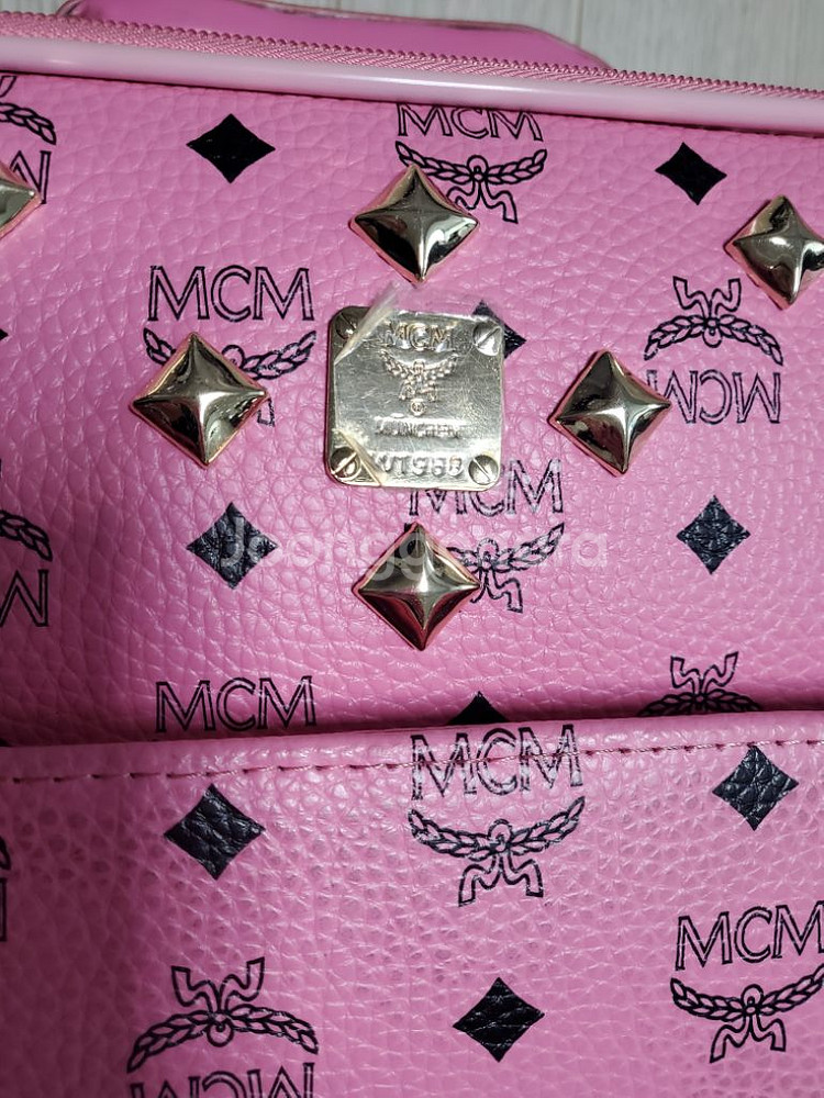 MCM 여행캐리어 20인치--3