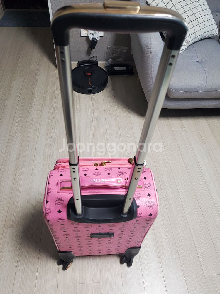 MCM 여행캐리어 20인치--7