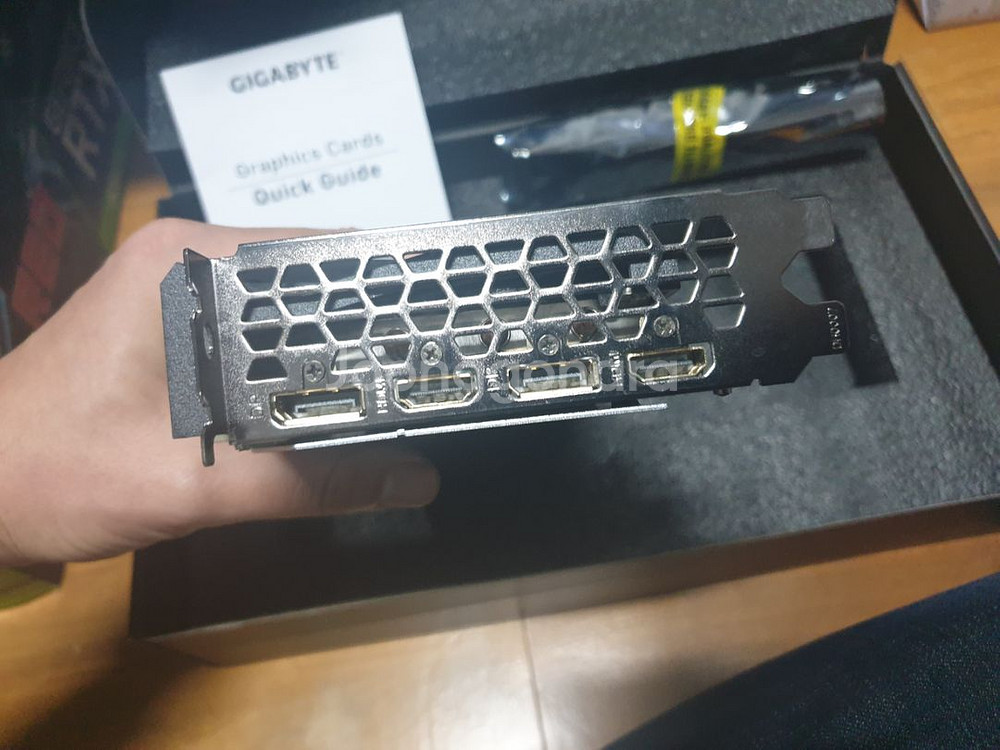새리퍼상품 기가바이트 rtx3060ti 게이밍프로 팝니--5