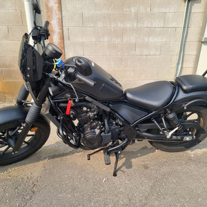 혼다레블500 22년식 700km