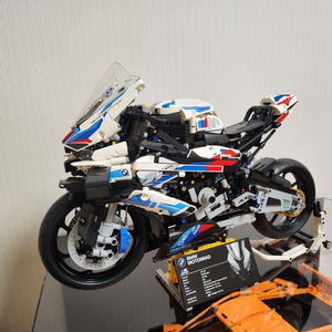 [레고] 42130 BMW M1000RR 팝니다.