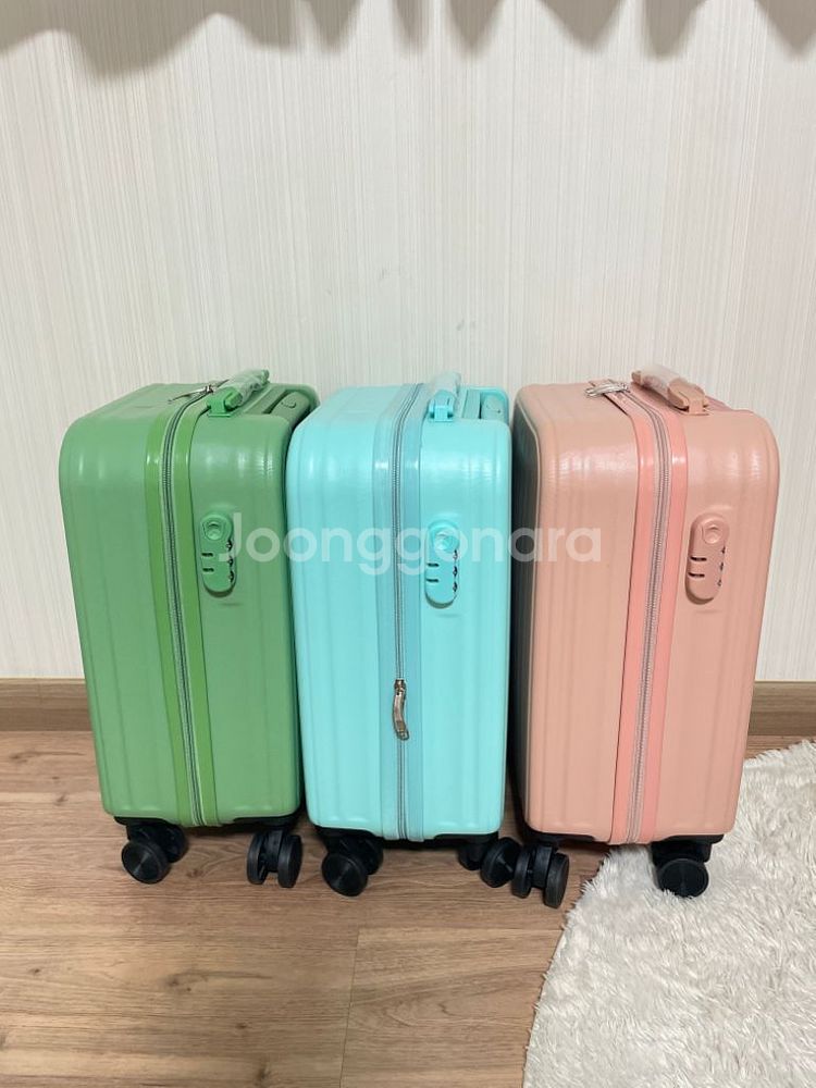 [새상품] 파스텔 20인치 여행용 캐리어--0