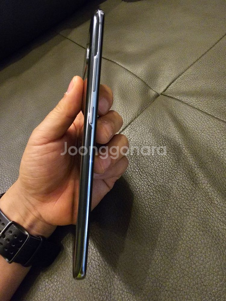S105G 256 블랙--1