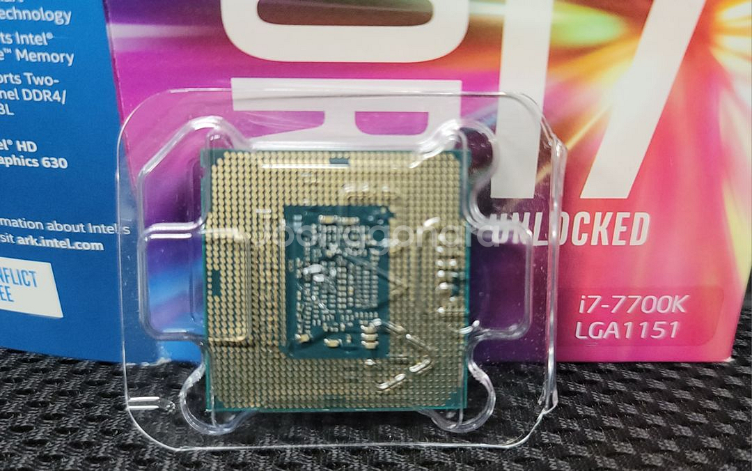 인텔 CPU I7-7700K 4.2GHZ 박스풀셋--1