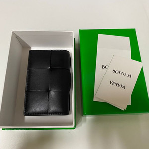 (새상품)보테가베네타 플랩 카드케이스 카드지갑