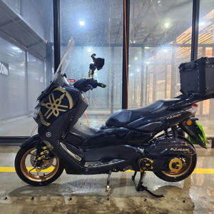 22 nmax125.가격다운4600km 할부가능