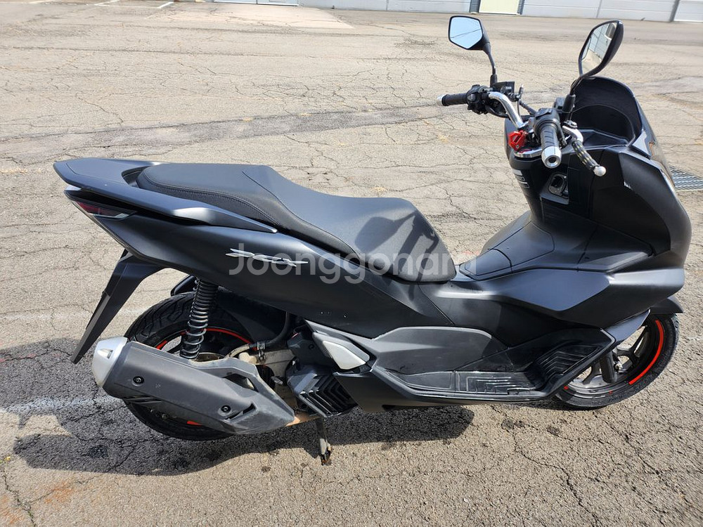 pcx21년식 키로수짧은 중고매물판매합니다--3