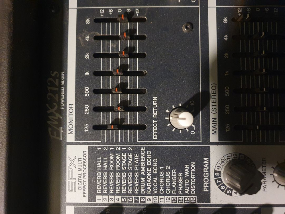 YAMAHA EMX212S 파위드 믹서 판매합니다--2