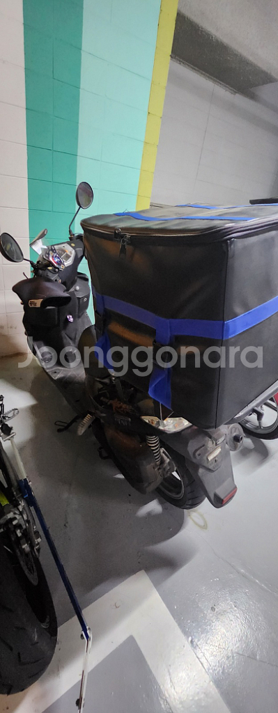 배달(오토바이)(60십만원)폰거치대,발판,배달통--2