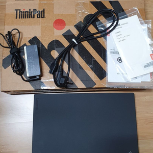 Lenovo ThinkPad(i5/8GB/256GB)