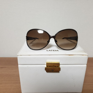 랑방 선글라스입니다