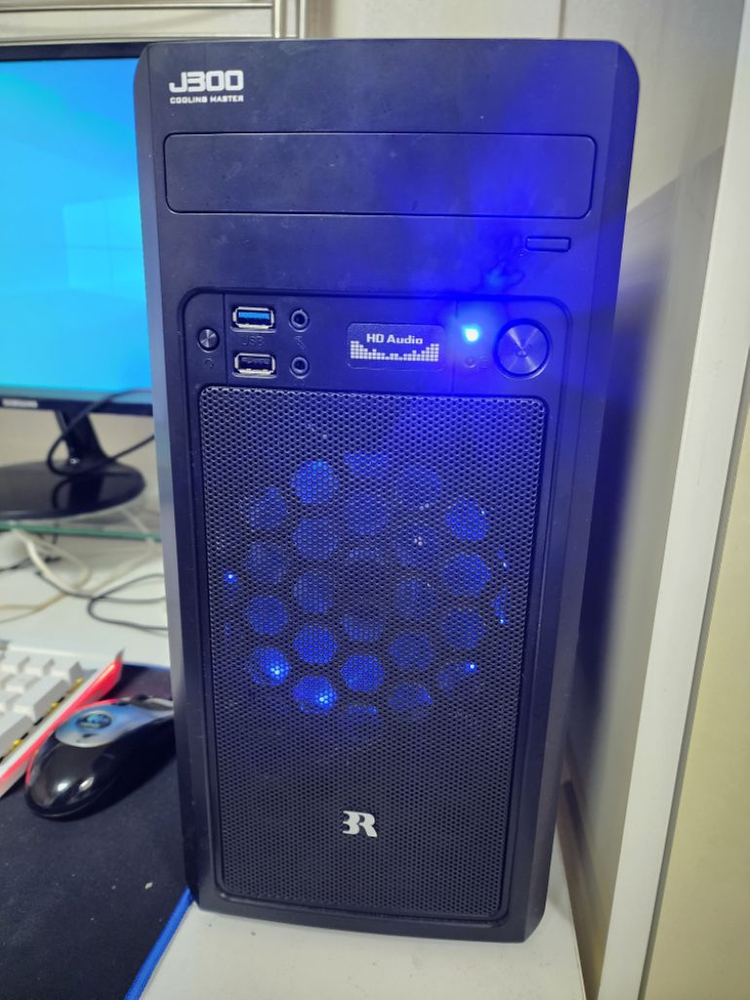 컴퓨터 데스크탑 pc 본체만 팝니다.--0