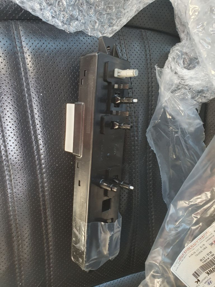 스포티지r 전동시트 스위치--2