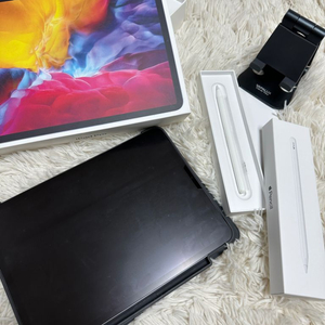 아이패드 프로 2세대 1tb 11인치. 스페이스그레이