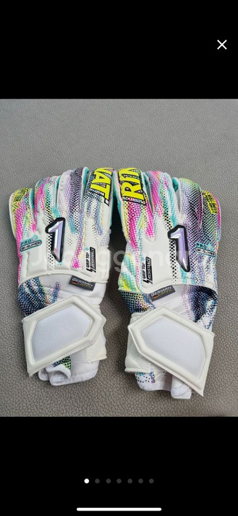 골키퍼장갑(선수용) 미사용.미즈노축구화275--1