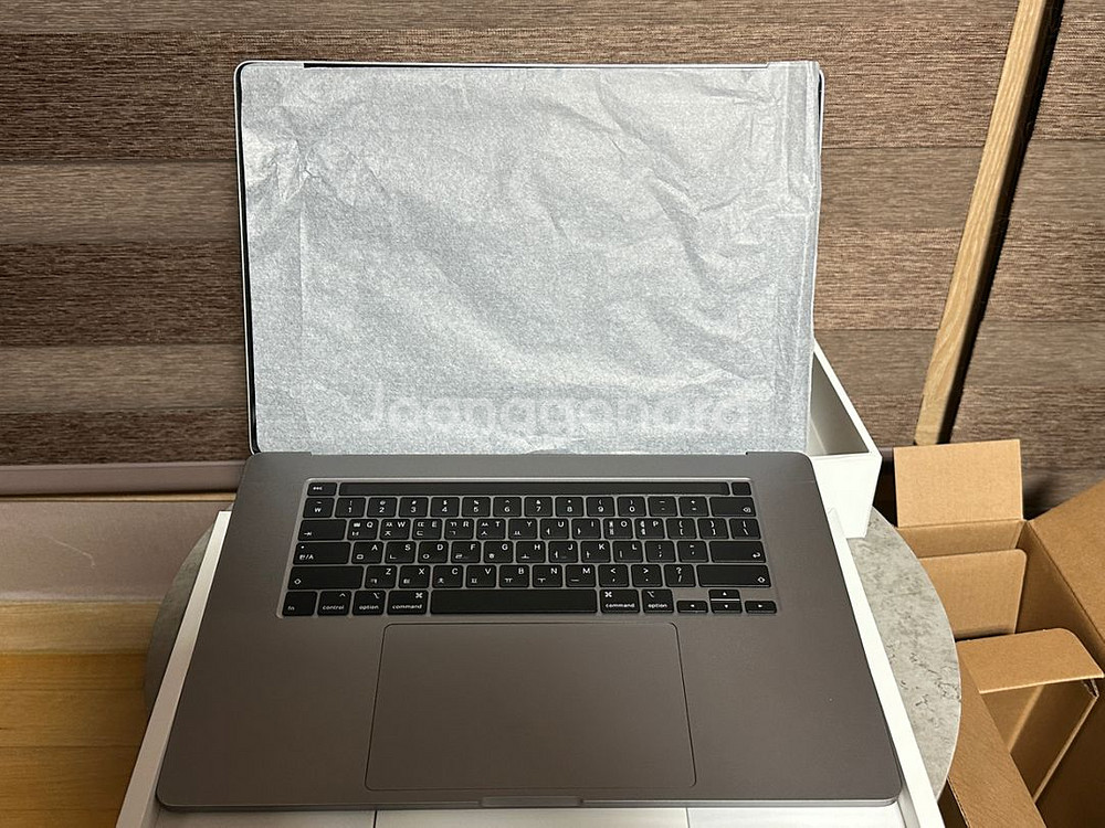 2019 i9 맥북프로 16인치 고급형 판매합니다.--3