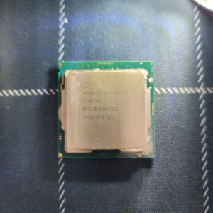 i7-9700 cpu 팝니다.