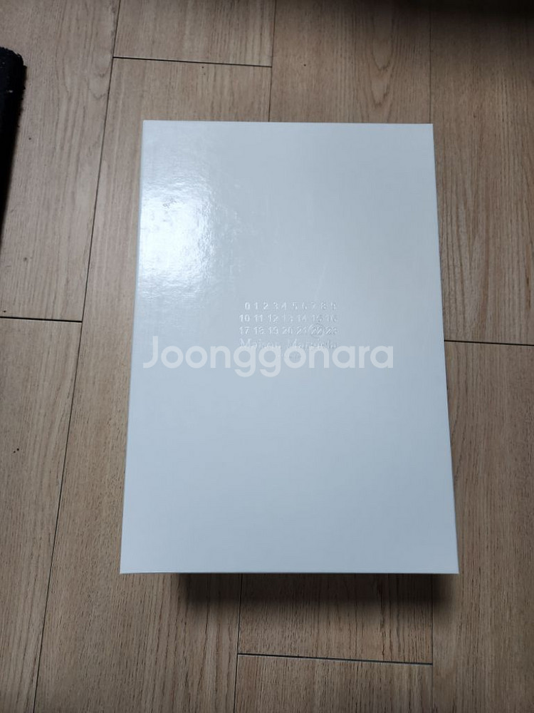 메종 마르지엘라. 뉴 에볼루션 로우탑 스니커즈 팝니다!--1