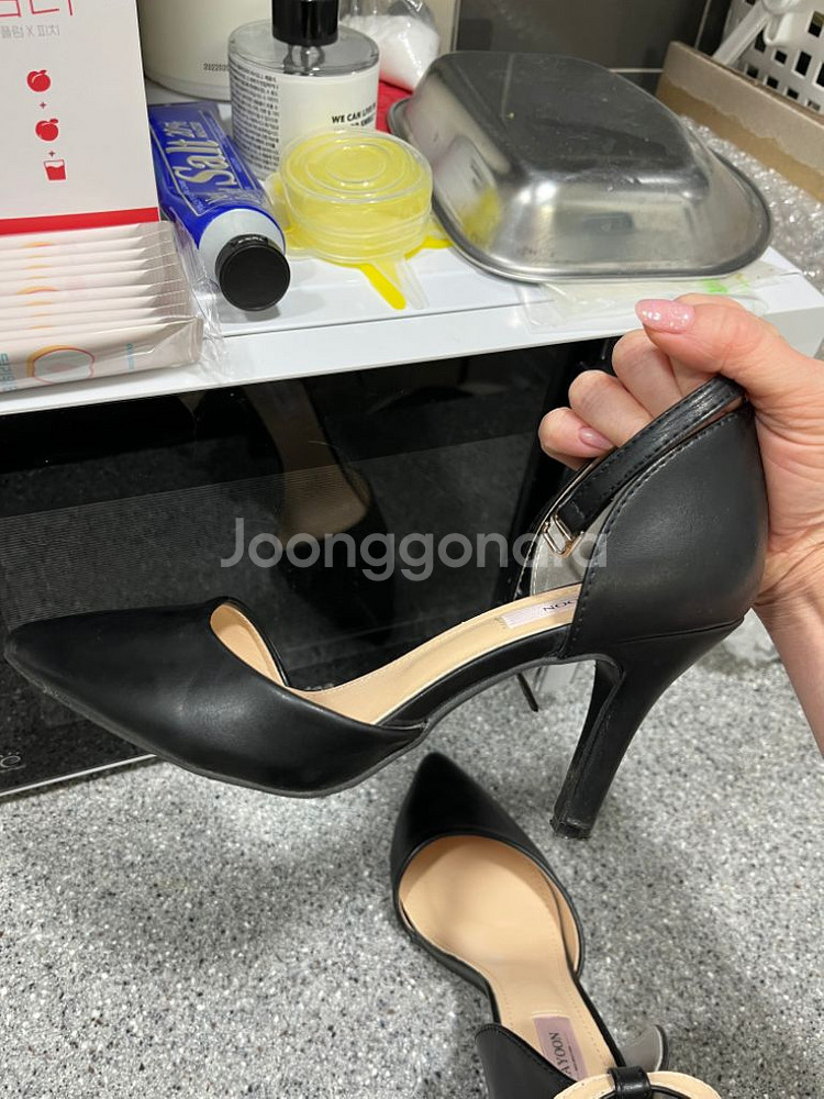 메이윤 제작 스트랩 힐 구두 230 블랙 팝니다--3