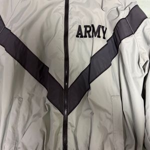아미 바람막이