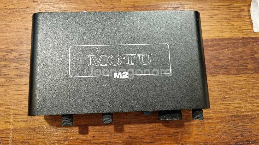 motu m2--0