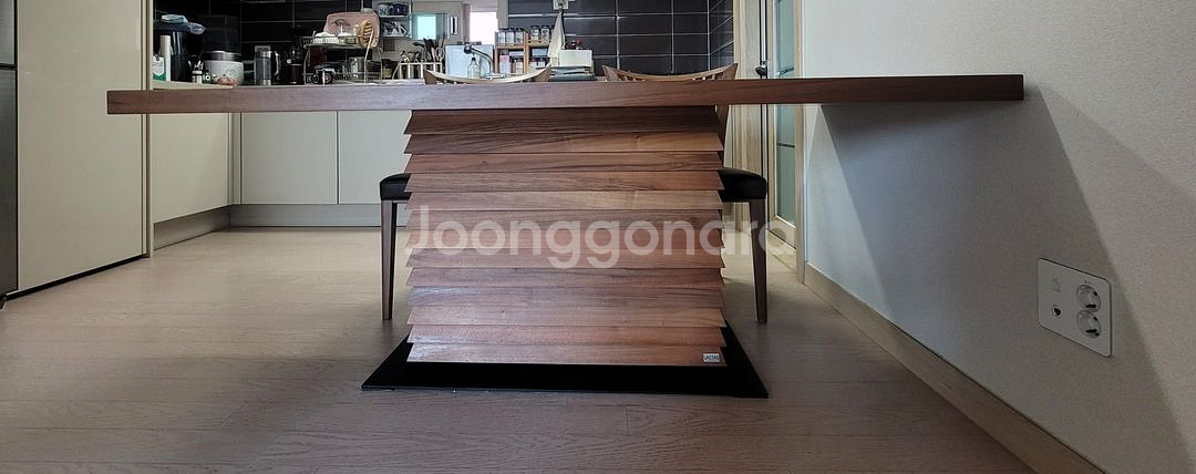 수입가구 식탁세트 판매합니다.--3