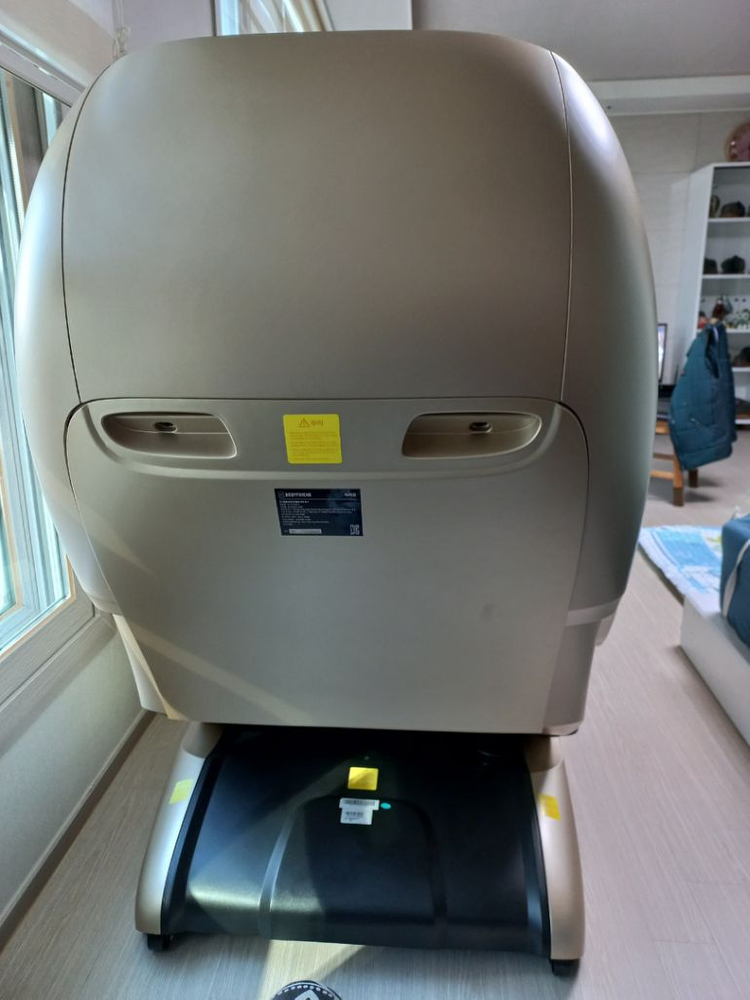 바디프랜드 파라오 안마의자입니다. 이미지