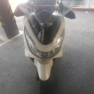 17년식 pcx 팝니다