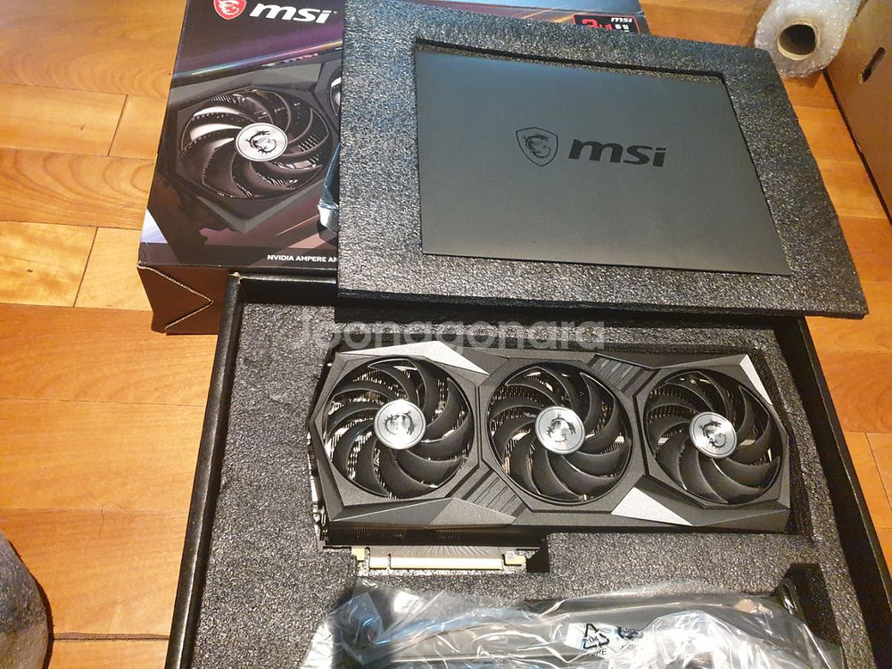 msi rtx3070 게이밍x트리오 팝니다--2