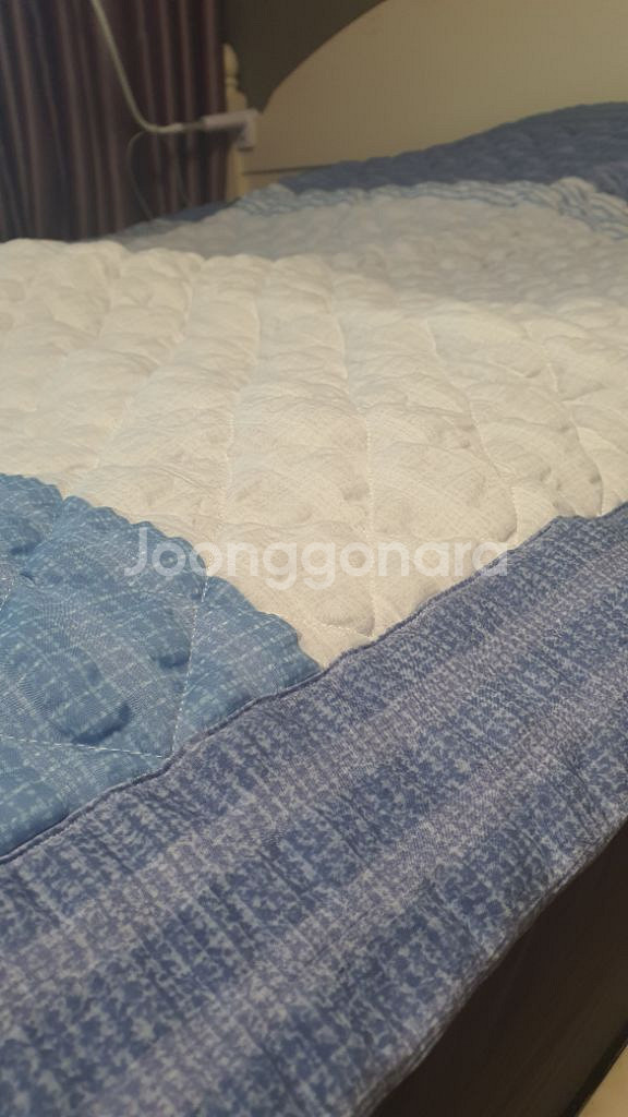 [새제품] 헤지스HOME 침대패드(퀸)--1