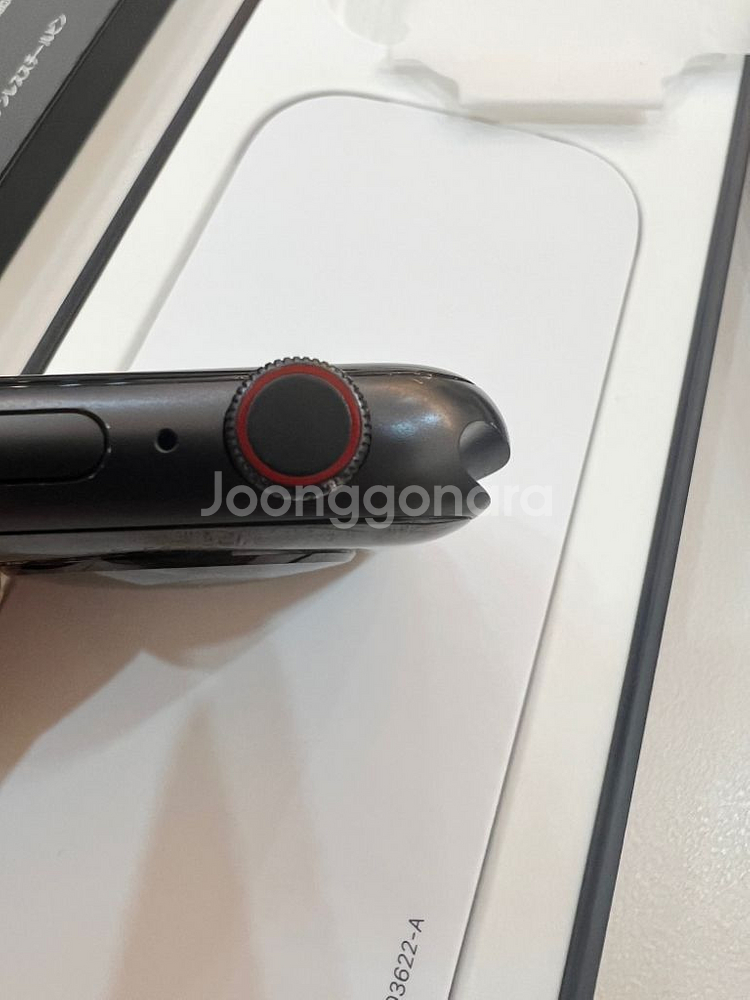 애플워치SE 스그 나이키 셀룰러 44mm 팝니다--4