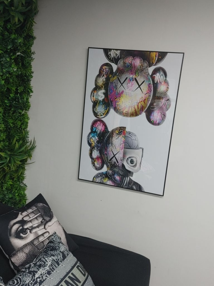 베어브릭 카우스 피규어 대형 그림 액자 인테리어소품--7