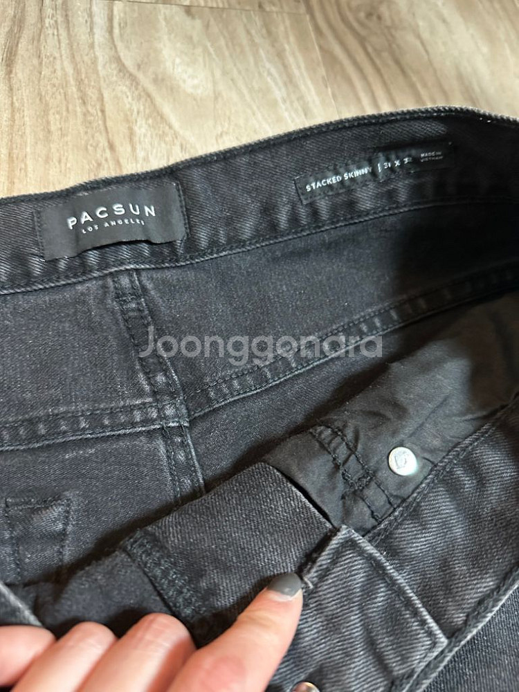 픽선 PACSUN 찢청바지--2