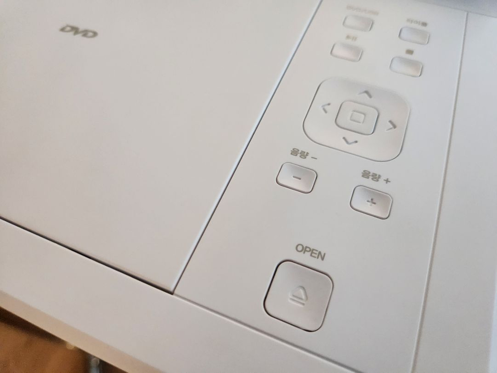 인비오 PD-2300 휴대용 DVD 플레이어 (최상급)--6