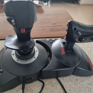 thrustmaster Hotas x