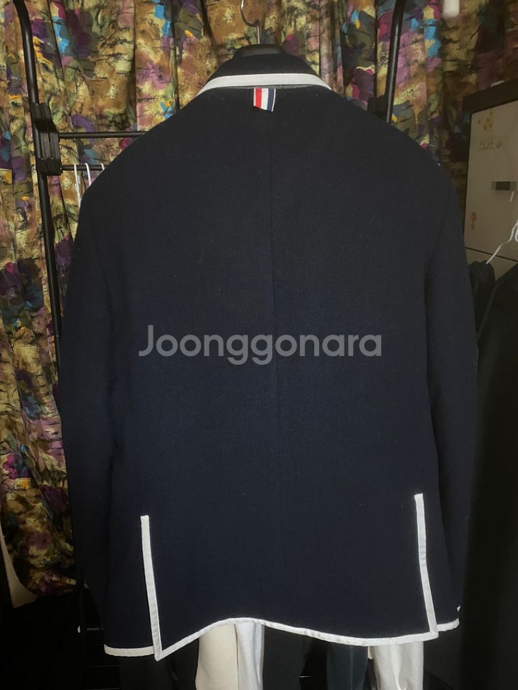 톰브라운X나만마커스 블레이져 l (정품)--1
