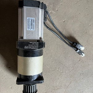 AC SERVO MOTOR MS5S- 80STE