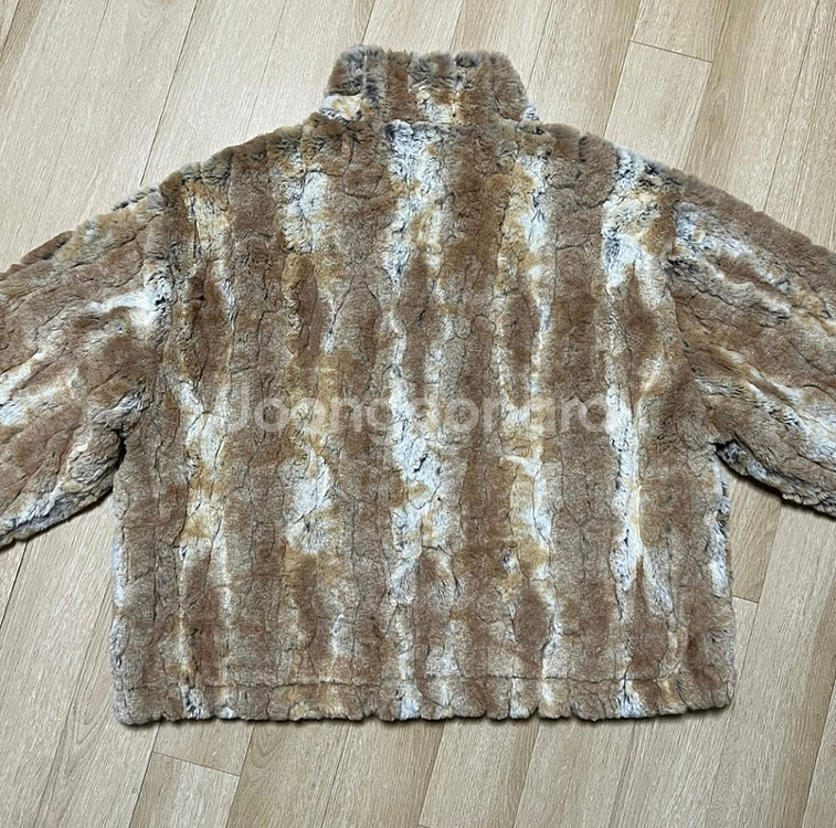 룩파인 퍼자켓 판매합니다--2