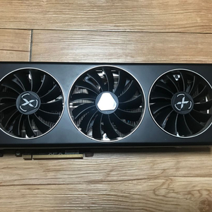 XFX Rx 6700 xt Merc