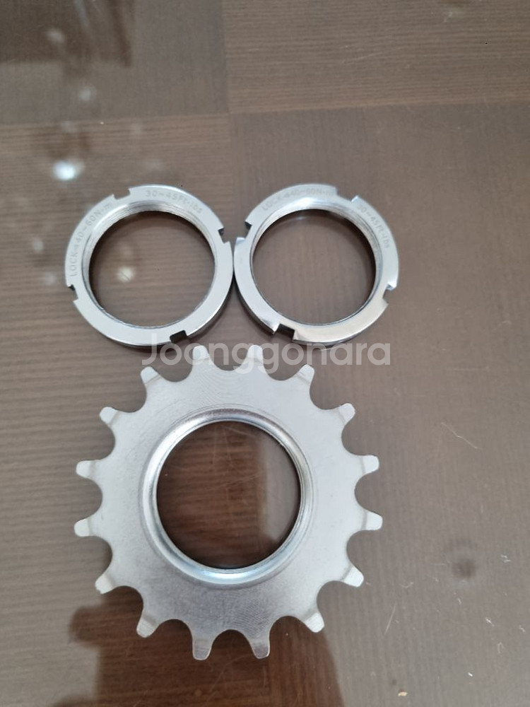 픽시 코그 16t,락너트 판매합니다--0