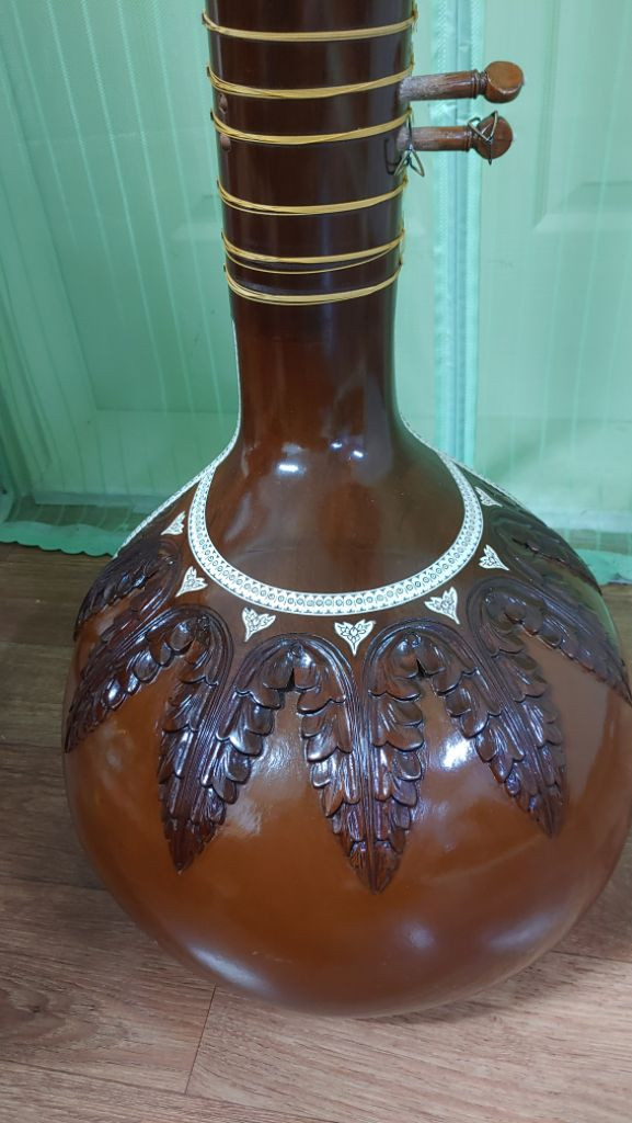 인도 전통악기 시타르 이미지