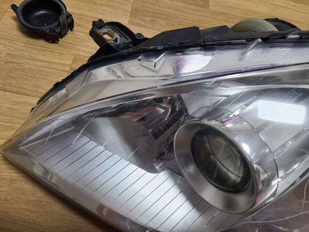 벤츠b200 w245 운전석 헤드라이트 중고팝니다 이미지