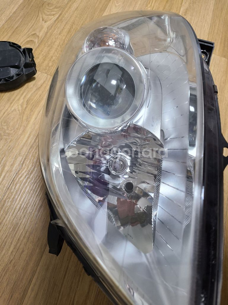 벤츠b200 w245 운전석 헤드라이트 중고팝니다--1