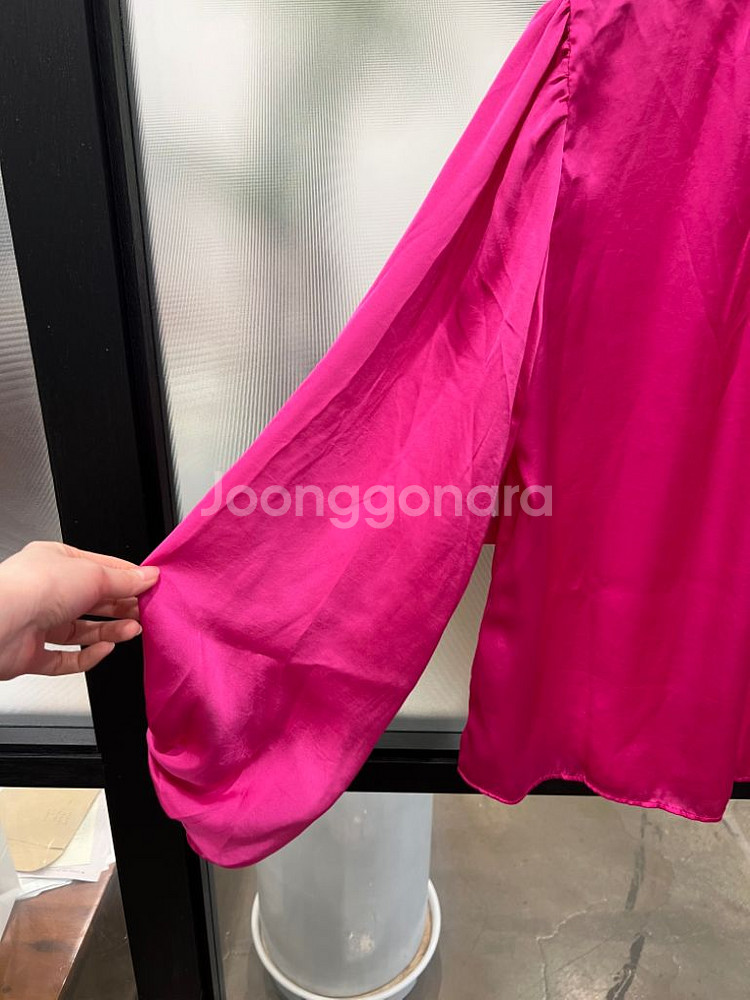 빈스카뮤토 정품 핑크 소매이쁜 블라우스(새제품)--5