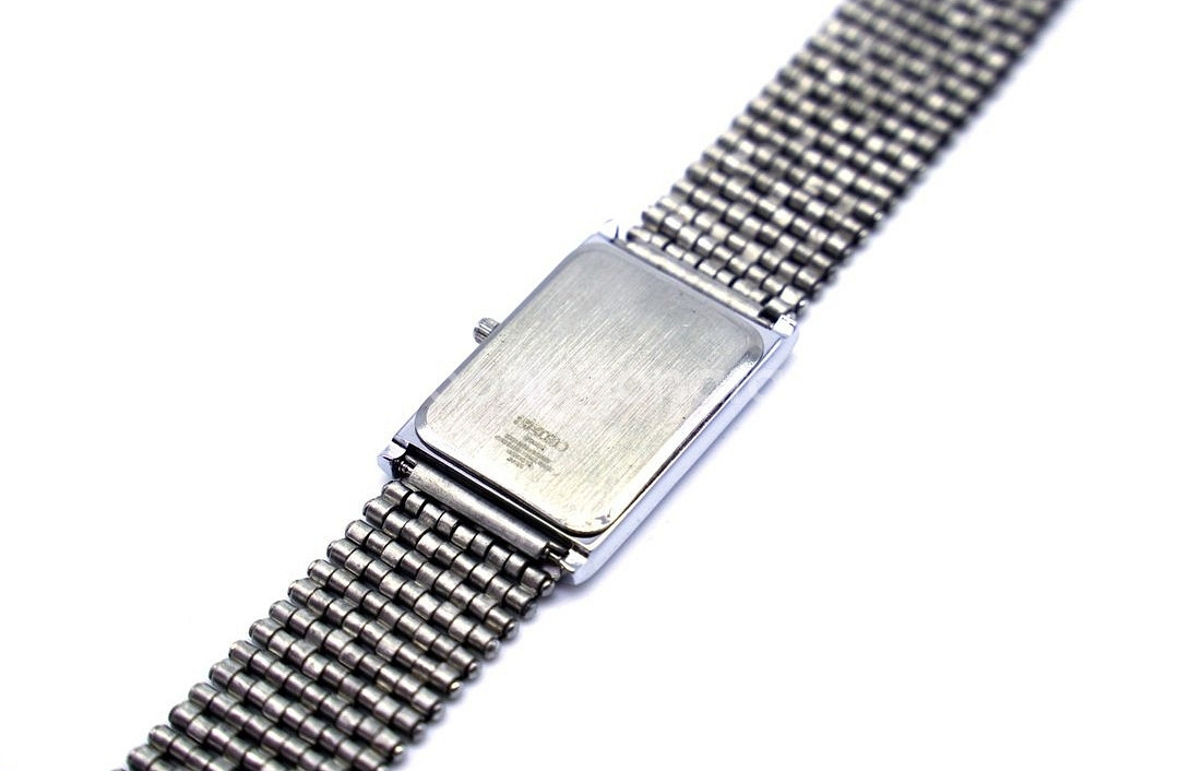 세이코 빈티지 쿼츠 사각시계 24x38mm--1