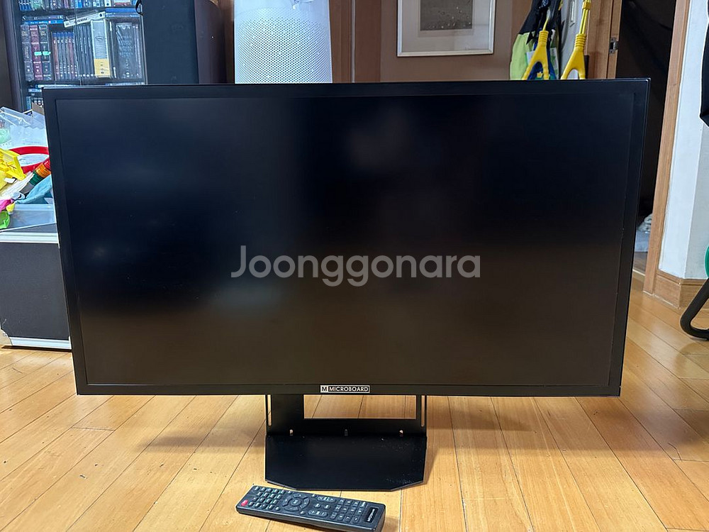 마이크로 보드 32인치 4k 모니터--0