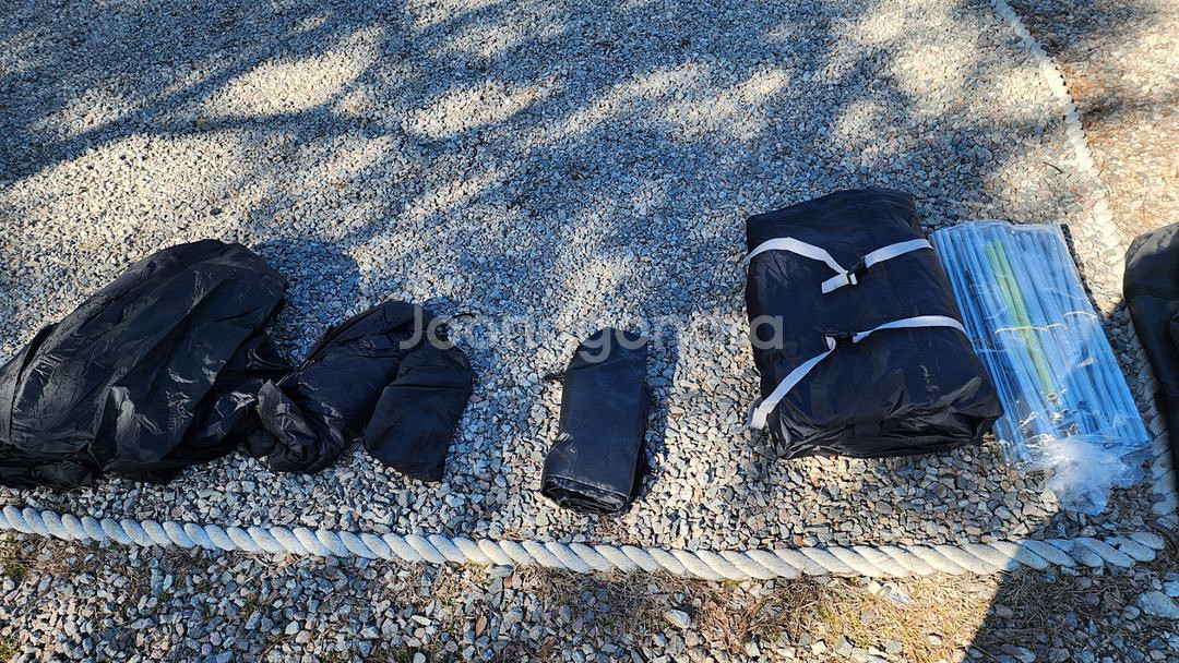 스노우라인새턴2룸 블랙 턴트팝니다--7